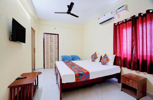Kelambakkam Hotel | Fabhotel Dhana Residency - Nr Hindusthan Institute of Technology and Science