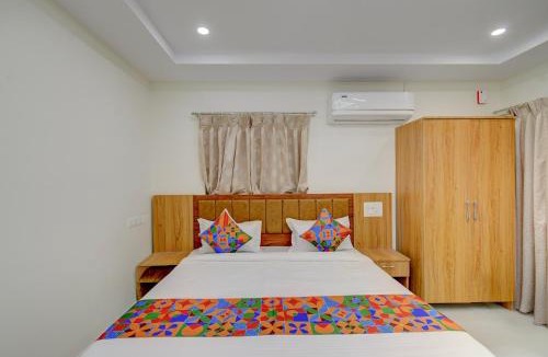 Kukatpalli Hotel | FabHotel Dharani Grand Madhapur