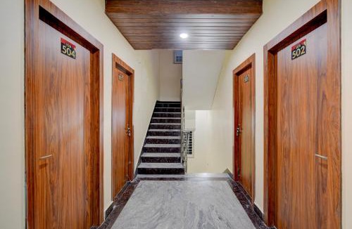 Kukatpalli Hotel | FabHotel Dharani Grand Madhapur