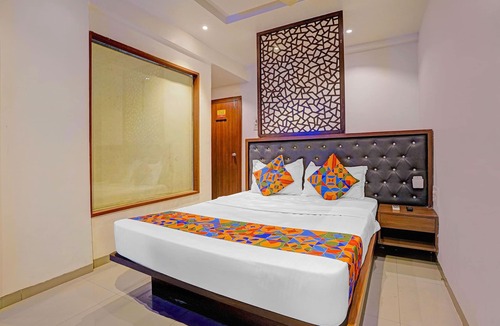 Bandra West Hotel | Fabhotel Dukes Plaza