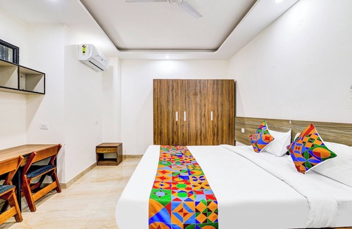Knowledge Park III Hotel | FabHotel Expo Centre Inn- Nr. Sharda University Greater Noida