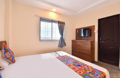 Hadapsar Hotel | Fabhotel Fortune Inn I
