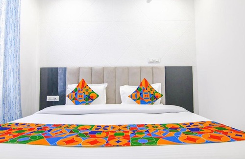 Amritsar Hotel | FabHotel Golden Gate I
