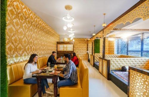 Hyderabad Hotel | FabHotel Grand Broholic - Nr Hitech City