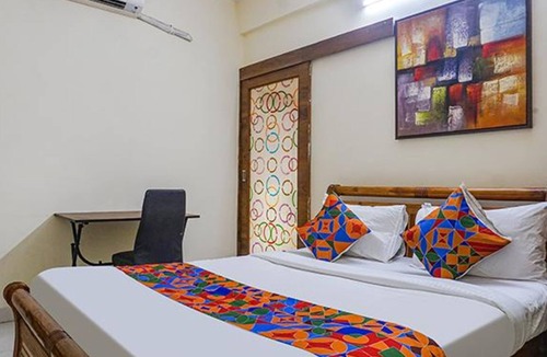 Pimple Saudagar Hotel | Fabhotel Grandeur