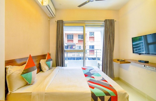 Pune Hotel | FabHotel Habitat