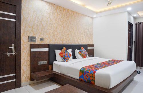 Bhopal Hotel | FabHotel Jalsa DLX