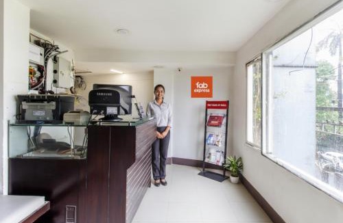 Sayajiganj Hotel | FabHotel Kalyan