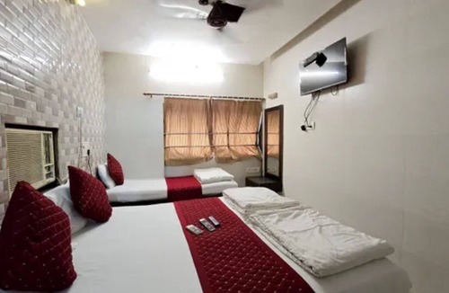 Bandra West Hotel | Fabhotel Kamal
