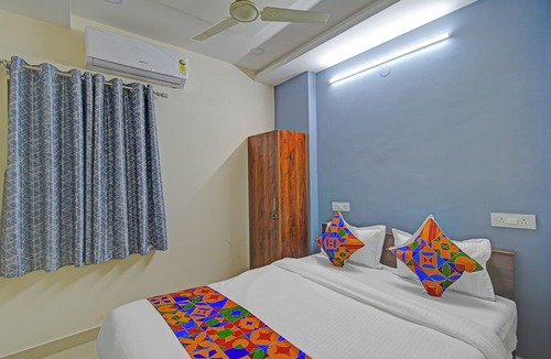 Nanakram Guda Hotel | Fabhotel Karthik’S Elite