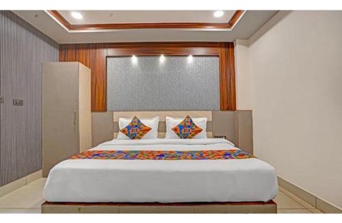 Vrindavan Hotel | FabHotel KR Inn