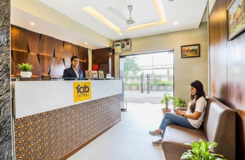 Navi Mumbai Hotel | FabHotel Landmark Residency - Nr MIDC Turbhe