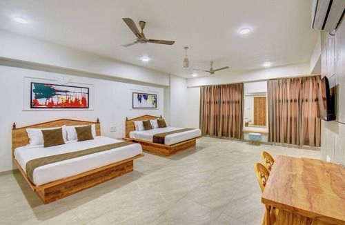 Nashik Hotel | Fabhotel Majestic Pearl