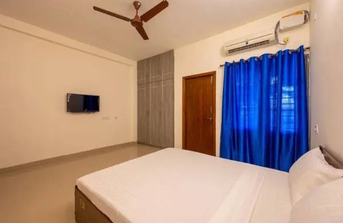 Injambakkam Hotel | Fabhotel Nayana Square