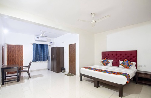 Calangute Hotel | FabHotel Noronha Goaxa Inn
