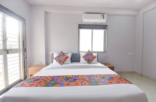 Hadapsar Hotel | Fabhotel Ojas Inn