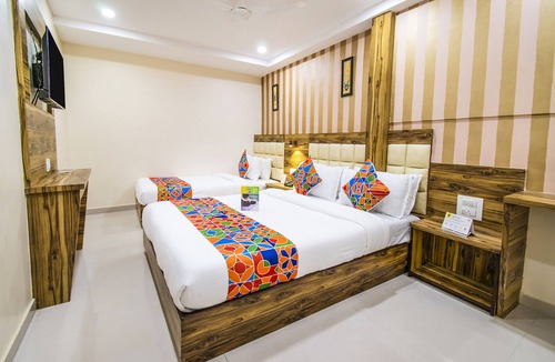 Santacruz Hotel | FabHotel Orange Suites