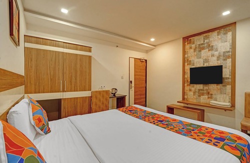 Vijayawada Hotel | FabHotel Pratibha Grand - near Vijayawada Junction