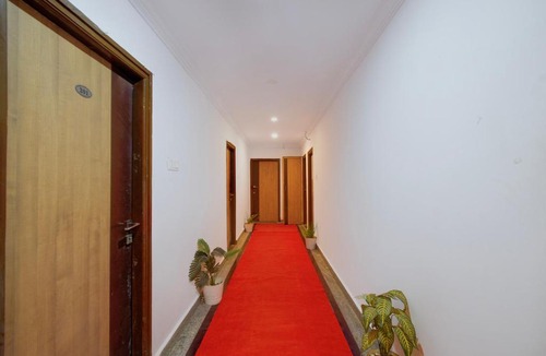 Hyderabad Hotel | FabHotel Prestige Lake Ridge