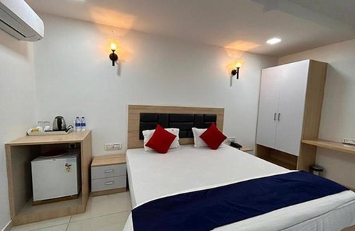 Gachibowli Hotel | FabHotel Prime Anika Suites