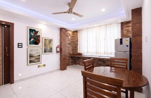 Vagator Hotel | FabHotel Pushpa Inn - Nr Vagator Beach