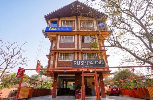 Vagator Hotel | FabHotel Pushpa Inn - Nr Vagator Beach