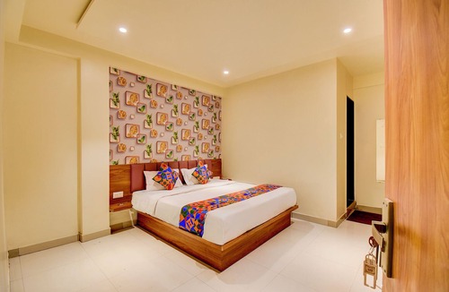 Gultekdi Hotel | Fabhotel Relax Inn Executive