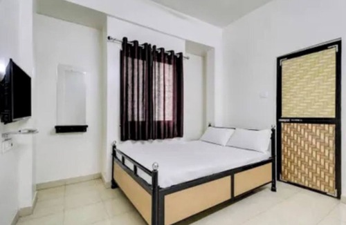 Undri Hotel | Fabhotel Royal Rest Rooms