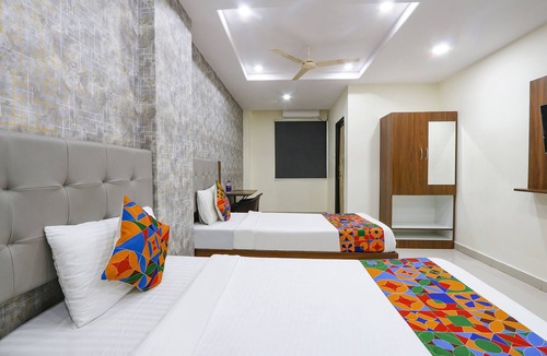 Madhapur Hotel | Fabhotel Royal Signature