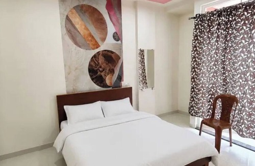 Panchavati Hotel | Fabhotel Saptshrungi