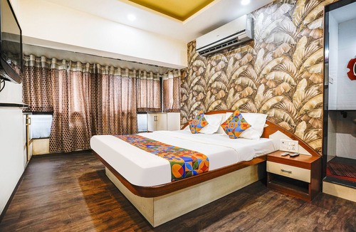 Nashik Hotel | Fabhotel Saroj Inn