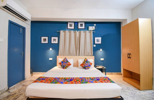 Ballygunge Hotel | FabHotel Silver Key kalighat