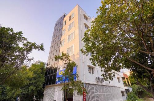 Bengaluru Hotel | FabHotel Silver Leaf Grand