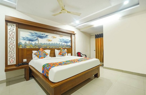 Dabagardens Hotel | Fabhotel Sitara Grand - Nr Jagadamba Junction