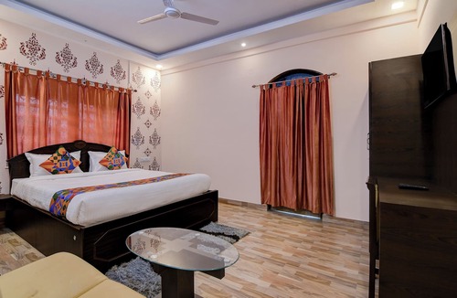 Sector II Hotel | Fabhotel Springwood