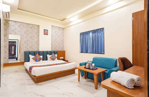 Kharadi Hotel | Fabhotel Sunrise Comforts