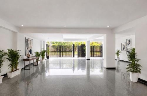 Udyog Vihar Hotel | FabHotel The Mamta Grande