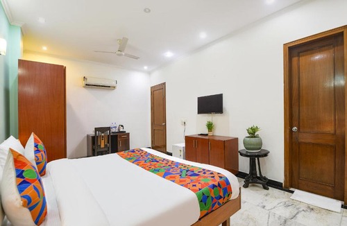 Gurugram Hotel | FabHotel The Silken Stay