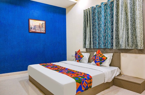 Kolar Road Hotel | FabHotel The Whistler