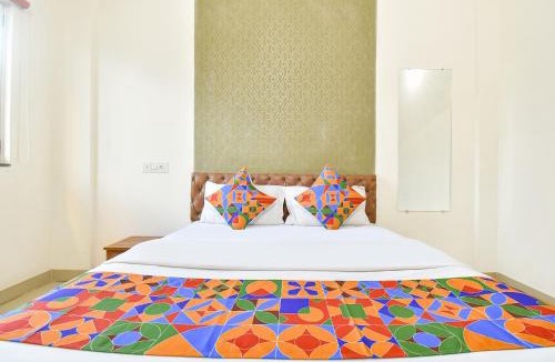 Pimpri - Chinchwad Hotel | FabHotel Tiru Rooms