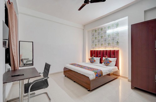 Lucknow Hotel | Fabhotel Tree View Residency