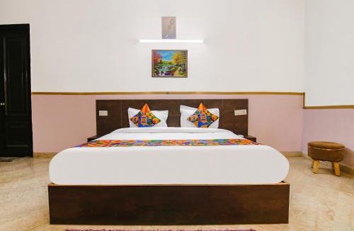 Gurugram Hotel | FabHotel Water Vibe