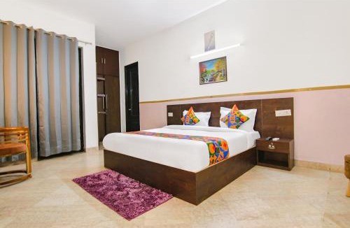 Gurugram Hotel | FabHotel Water Vibe