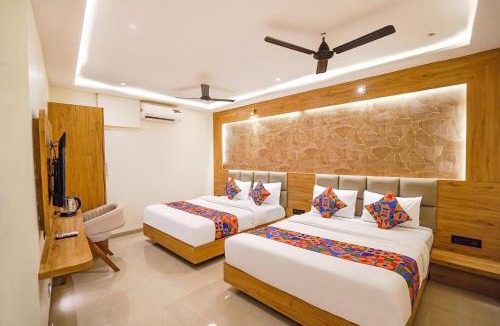 Kurla West Hotel | FabHotel Well Back