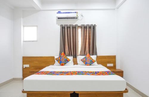 Kharadi Hotel | FabHotel White House Inn