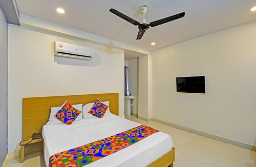 Kondapur Hotel | Fabhotel White Ridge Lb Nagar