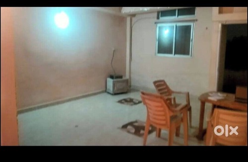 Jamshedpur Apartment | Family‑friendly stay with spacious room, modern amenities, and warm hospitality.