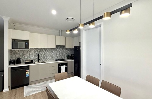 Menangle Park House | Family Home Sleeps 10 Menangle Park