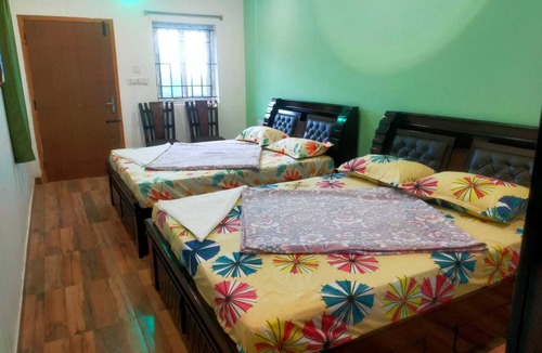 Kodaikanal Bed & Breakfast | Family Suite Room in charming Kodaikanal awaits you