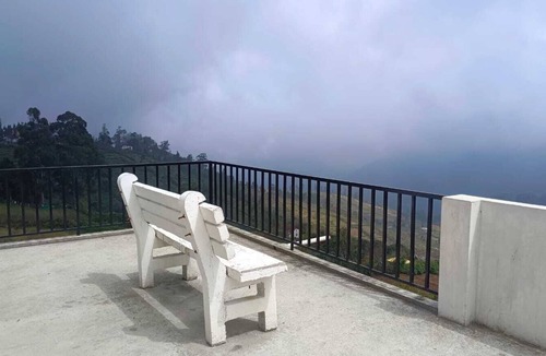 Kodaikanal Bed & Breakfast | Family Suite Room in charming Kodaikanal awaits you